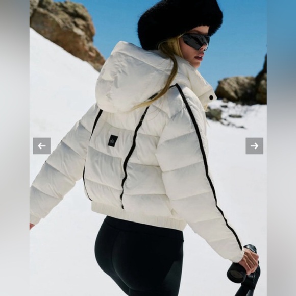 ALO Yoga Aspen Love Puffer Jacket - Picture 6 of 12